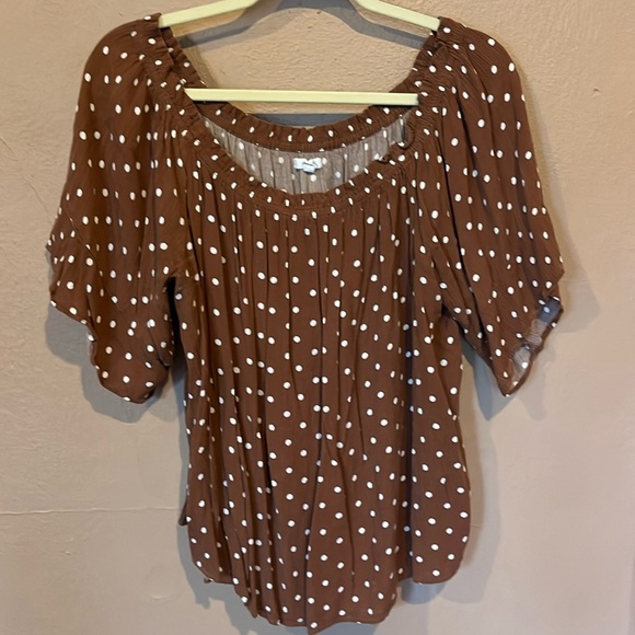 Brown polkadot blouse - Picture 1 of 3